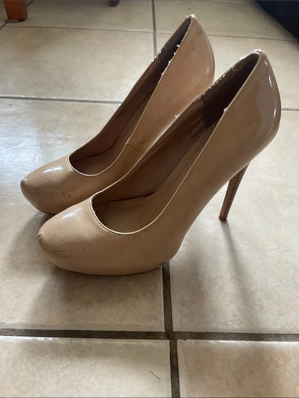 Shoe Dazzle Nude Patent High Heel Pumps